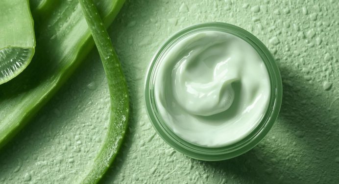 RECETA: Crema Facial de Aloe Vera para Producir Colágeno Natural