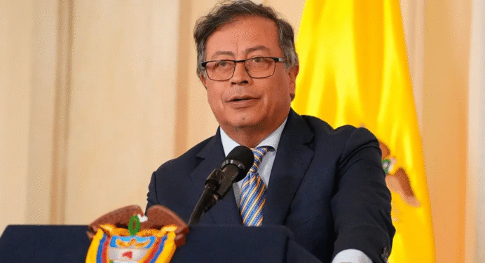 Petro dice que Maduro y Machado harían un «bien» permitir nuevas elecciones «con garantías»