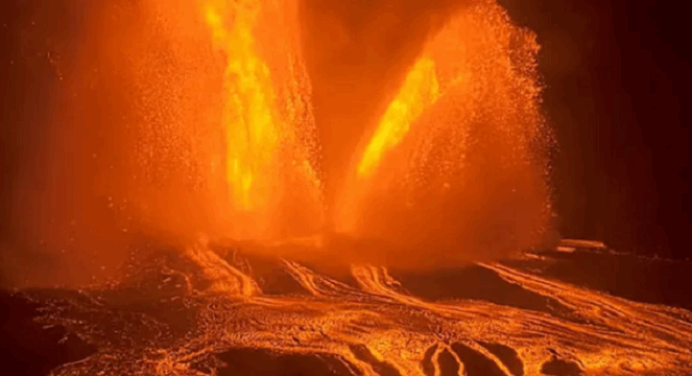 Volcán Kilauea entra en erupción con fuentes de lava de más de 450 metros