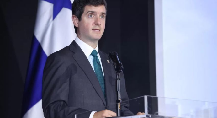 Panamá ofrece mediar entre EE.UU. y Venezuela