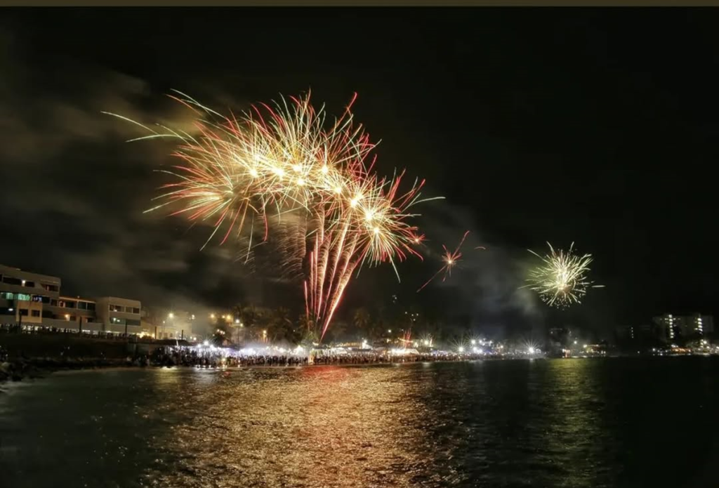 Así celebraron los margariteños la llegada del 2026 en la Bahía de Pampatar