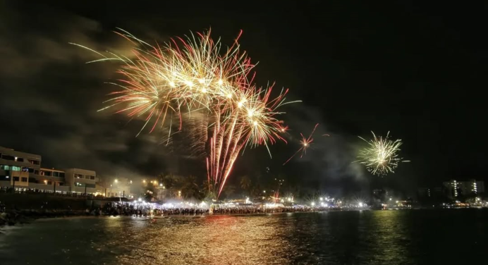 Así celebraron los margariteños la llegada del 2026 en la Bahía de Pampatar