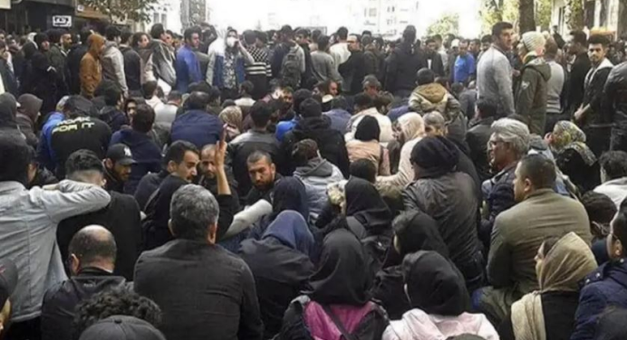 Al menos 38 fallecidos durante el décimo segundo día de protestas en Irán