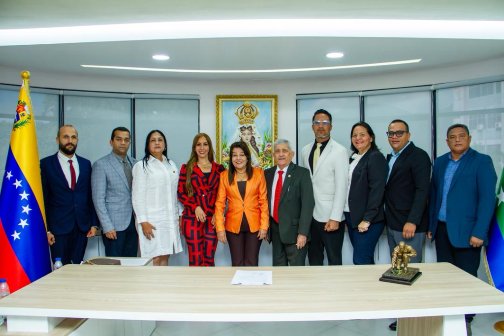 Directiva del Clebne inició labores con presentación a la Gobernadora