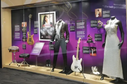 Exhibición de Selena reúne objetos íntimos en un momento clave para su familia