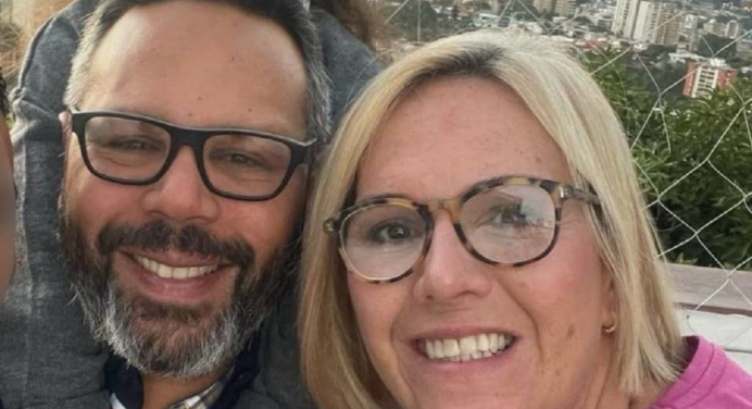 «Está con vida»: Mariana González logra ver a su esposo Rafael Tudares tras 374 días de aislamiento