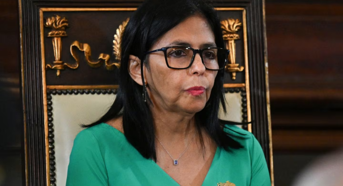 Delcy Rodríguez fue juramentada como presidenta encargada de Venezuela 2026: «Vengo con dolor por el secuestro de dos héroes