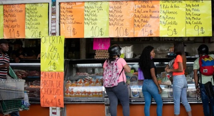 Comerciantes esperan que inyección de divisas a la banca tenga un «pronto efecto en la economía»