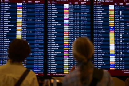 Tormenta invernal de gran magnitud paraliza aeropuertos