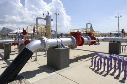 Venezuela anuncia que en las «próximas horas» se hará la primera exportación de gas