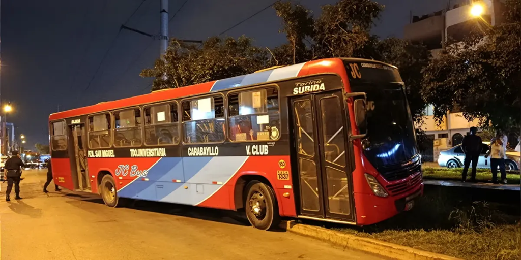 Conductor de bus venezolano murió tras ser atacado a balazos en Perú