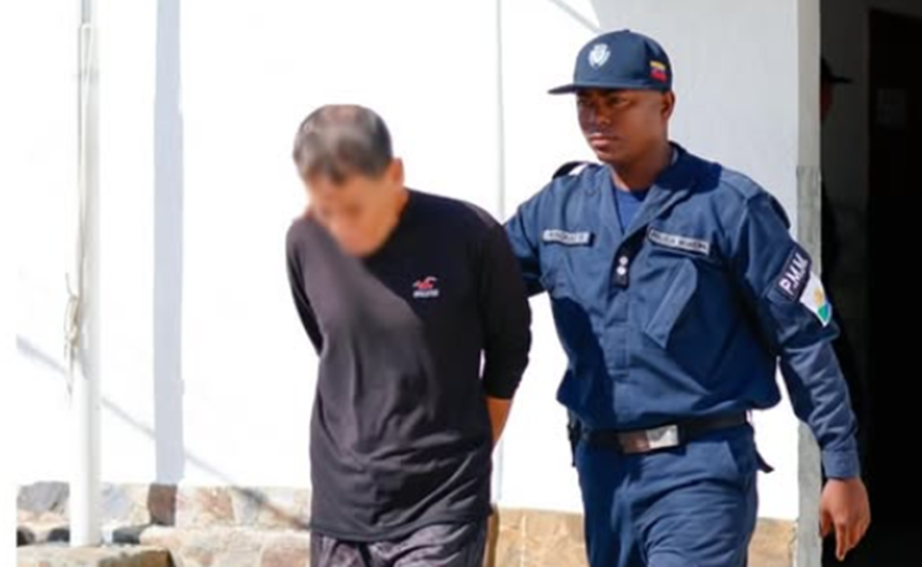 PoliManeiro captura a sujeto por presunto abuso sexual contra un niño en Playa El Ángel