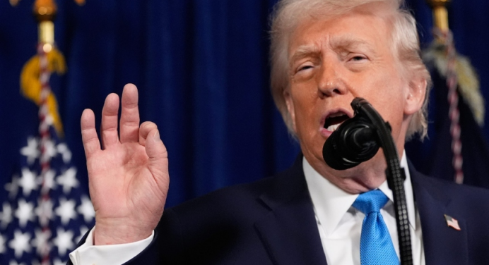 Trump dice que 50 millones de barriles de petróleo de Venezuela “se dirigen a Houston»