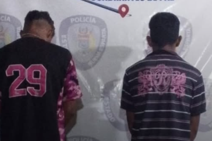 Dos sujetos fueron arrestados por caerse a golpes en plena vía pública