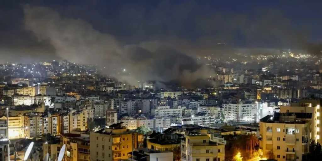 Israel intensifica bombardeos en Beirut con una nueva oleada de ataques en Dahiye