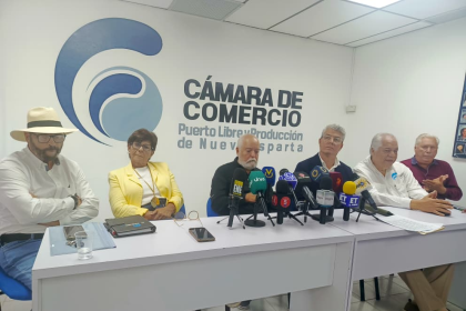 Empresarios rechazan cobro de impuesto a compras en el puerto libre