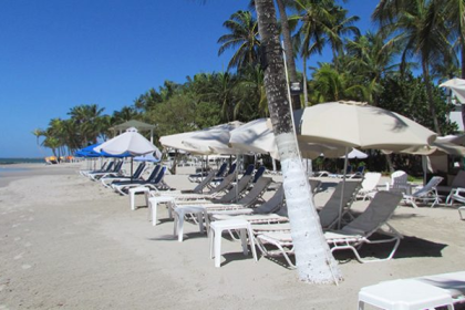 Minec confirma que erosión en playa El Yaque se debe a un evento oceanográfico "extraordinario"