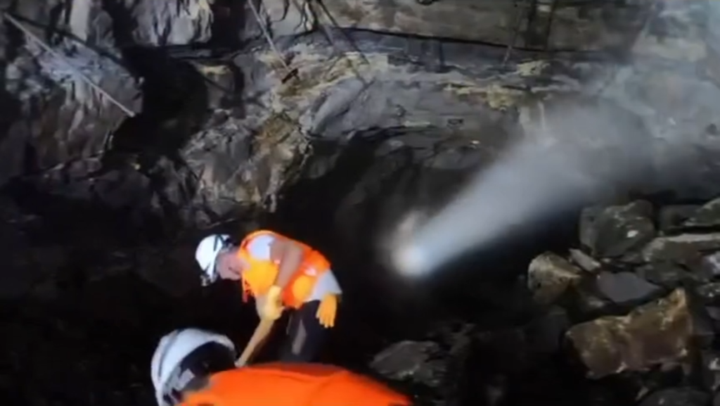 Piedra a piedra buscan abrir el Turimiquire +Video