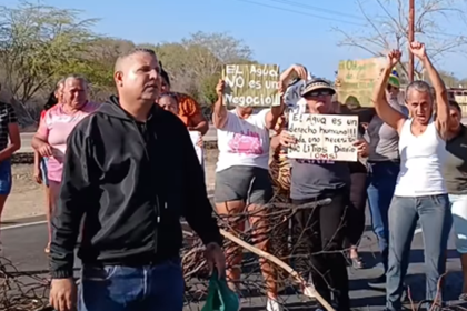 Vecinos de Las Hernández protestan por deficiencias en el suministro de agua