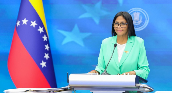 Delcy Rodríguez anuncia incremento salarial «responsable» a partir del 1 de mayo