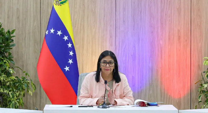 Delcy Rodríguez visita Granada en su primer viaje a otro país como presidenta encargada de Venezuela