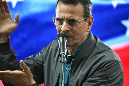 Capriles: "La prioridad de la gente es un salario digno, no propaganda"