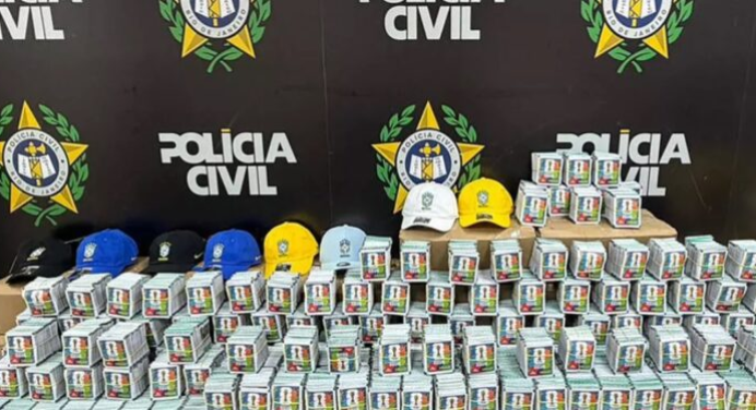 La policía brasileña incauta 200.000 cromos falsos del Mundial de 2026