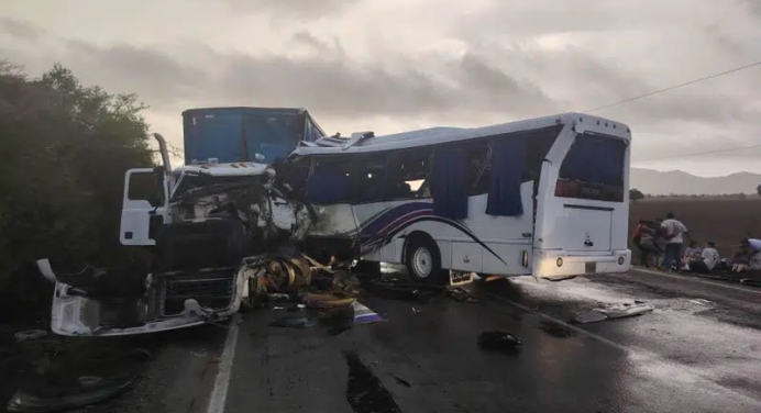 Accidente de tránsito deja 9 muertos y 27 heridos en Anzoátegui