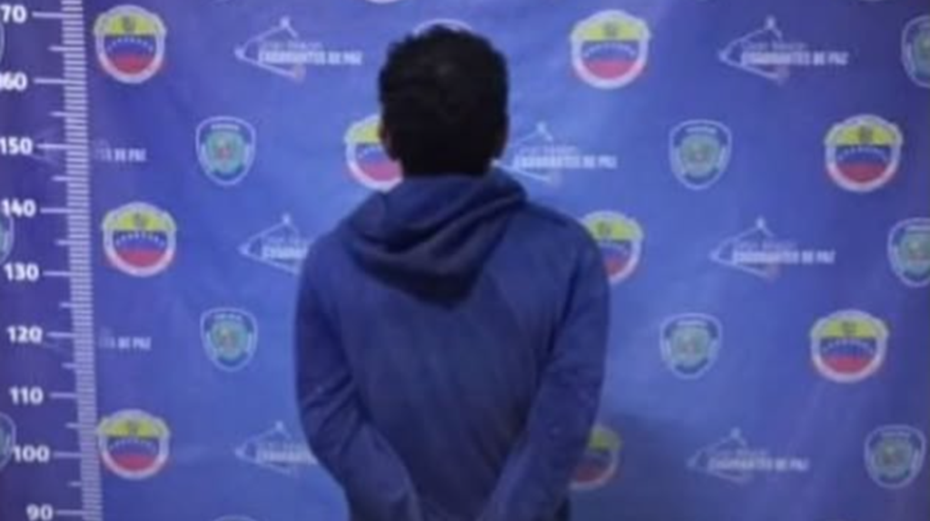 Polimariño captura en flagrancia a sujeto tras hurto de batería en el centro de Porlamar