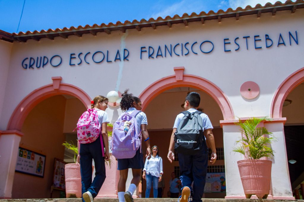 Estudiantes de Nueva Esparta retomaron clases