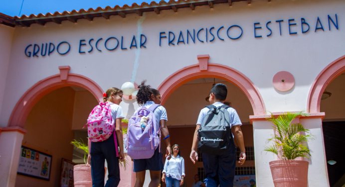 Estudiantes de Nueva Esparta retomaron clases