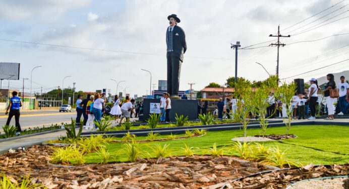 Escultura de San José Gregorio fortalece la fe entrando a Porlamar