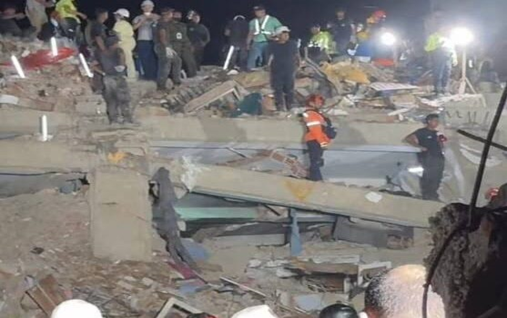 29 días después de los terremotos periodista reporta vida entre escombros de la torre OPP-26 en La Guaira