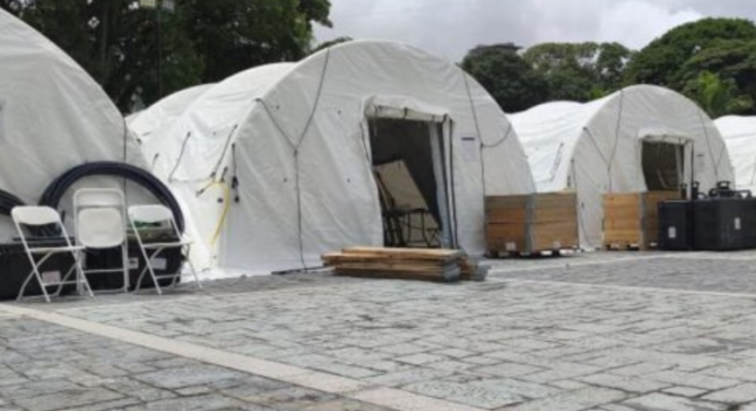 Hospital de campaña español inicia operaciones en Caracas para atender a damnificados por los terremotos