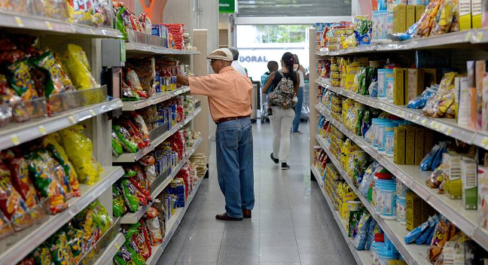 Golpe al bolsillo: La impactante cifra que necesitó una familia para gastos de alimentos en julio