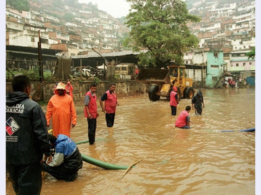 Reportan inundaciones en varios sectores de la Gran Caracas tras intensas lluvias este sábado