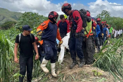 Encontraron el cuerpo sin vida de una de las personas arrastradas por el río Aragua el fin de semana