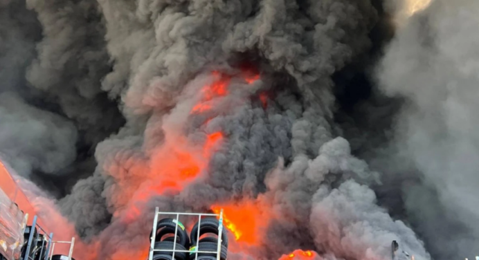 Ataque ruso a un almacén cerca de Kiev deja 37 muertos e indignación por acopio de munición