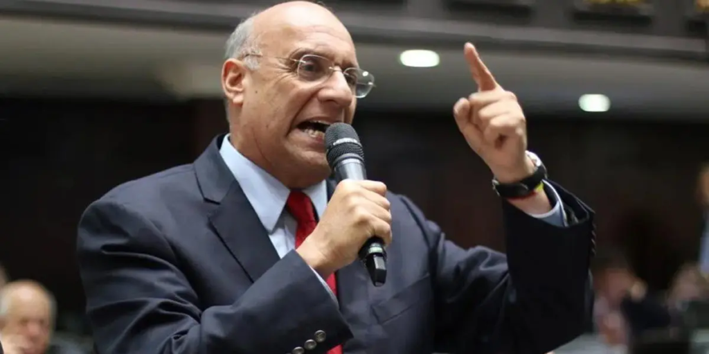 Williams Dávila: “La transición hacia la democracia es inaplazable”
