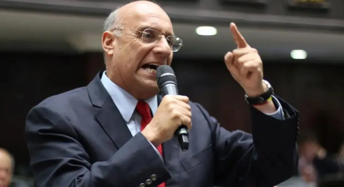 Williams Dávila: “La transición hacia la democracia es inaplazable”
