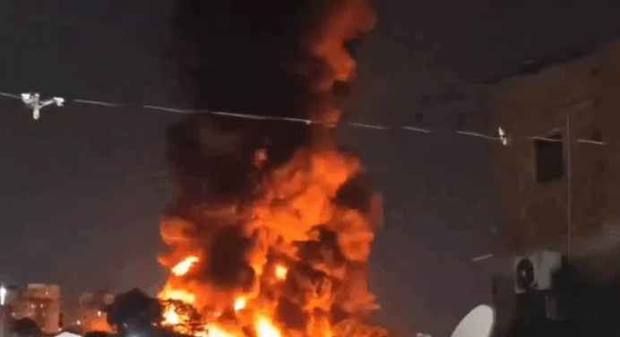 Incendio de magnitud consumió tres galpones en El Llanito