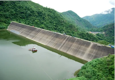 Suministro de agua regresa con fuerte presión a varios municipios de Nueva Esparta tras reactivación de Turimiquire