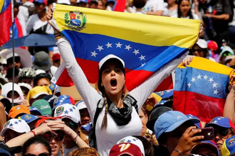 Gobierno de Chile autoriza salida de venezolanos con pasaporte vencido rumbo a su país tras acuerdo con Venezuela