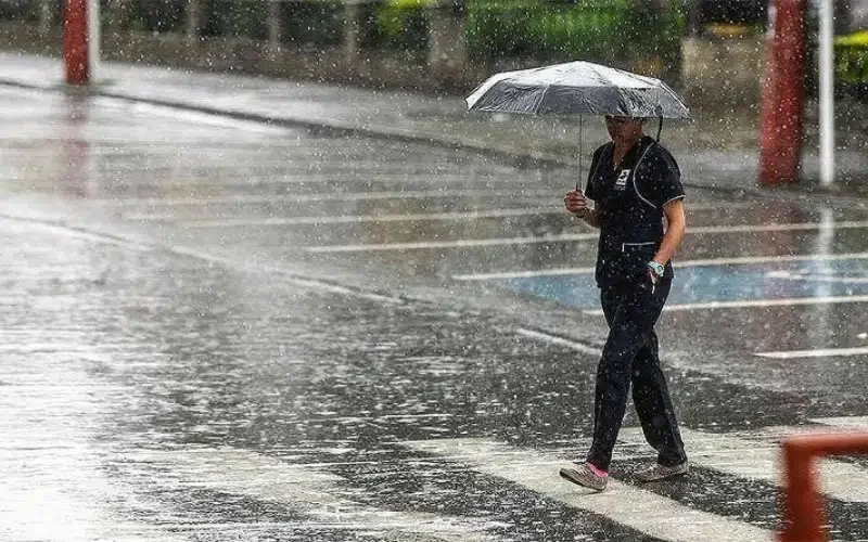 Onda tropical 51 se acerca a Venezuela: Inameh prevé lluvias y calor de hasta 39°C este martes