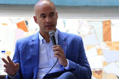 Héctor Rodríguez: Estamos haciendo «un esfuerzo» para recuperar los ingresos de los docentes