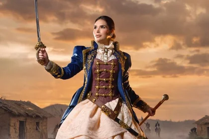 Mística Núñez luce un traje típico inspirado en Josefa Camejo en el Miss Mundo