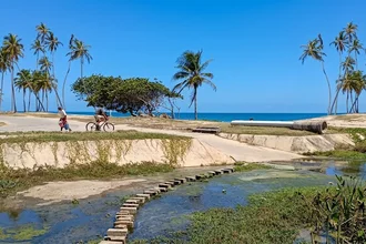 Comunidad de Playa El Agua reitera llamado a solventar problemática histórica de aguas residuales