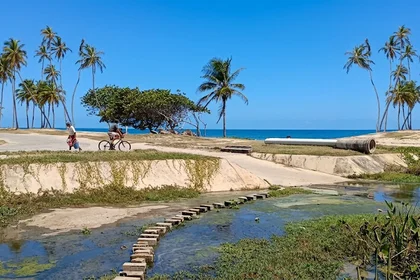 Comunidad de Playa El Agua reitera llamado a solventar problemática histórica de aguas residuales
