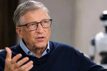 Bill Gates advierte que la IA sin control podría provocar "mil millones de muertes"