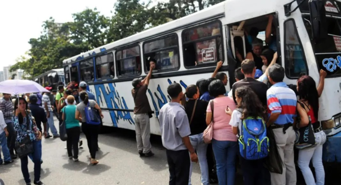 Fijan pasaje mínimo urbano en 200 bolívares desde el 1-Sep